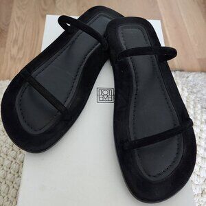 Toteme The City Slide black 40